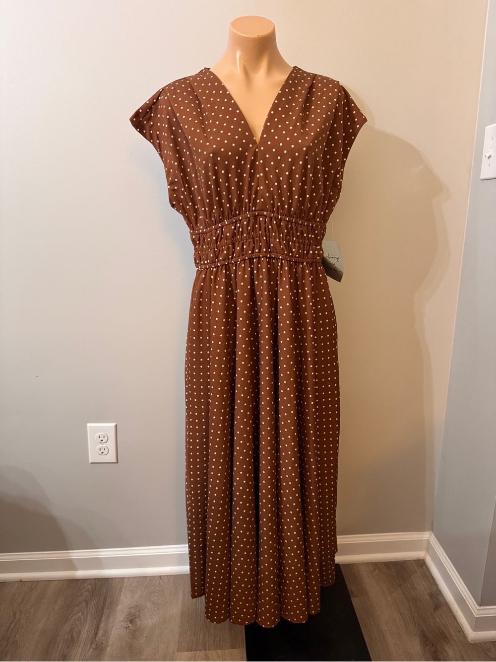 Danny and Nicole Brown Ivory Polka Dot Dress 10 New Stretch